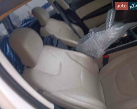 Белый Форд Эдж, объемом двигателя 2 л и пробегом 158 тыс. км за 12100 $, фото 7 на Automoto.ua