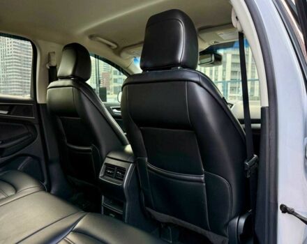 Белый Форд Эдж, объемом двигателя 2 л и пробегом 167 тыс. км за 16900 $, фото 18 на Automoto.ua