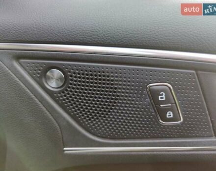 Білий Форд Едж, об'ємом двигуна 2 л та пробігом 91 тис. км за 22000 $, фото 22 на Automoto.ua