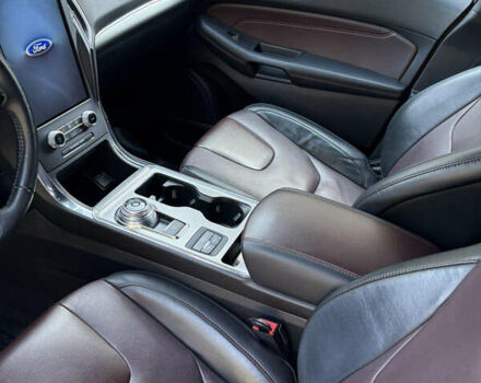 Білий Форд Едж, об'ємом двигуна 2 л та пробігом 77 тис. км за 23000 $, фото 5 на Automoto.ua