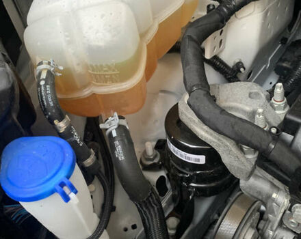 Білий Форд Едж, об'ємом двигуна 2 л та пробігом 73 тис. км за 18999 $, фото 25 на Automoto.ua