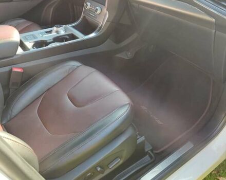 Белый Форд Эдж, объемом двигателя 2 л и пробегом 74 тыс. км за 19950 $, фото 16 на Automoto.ua