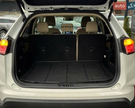 Білий Форд Едж, об'ємом двигуна 2 л та пробігом 117 тис. км за 19799 $, фото 9 на Automoto.ua