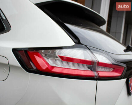 Білий Форд Едж, об'ємом двигуна 2 л та пробігом 39 тис. км за 24200 $, фото 22 на Automoto.ua