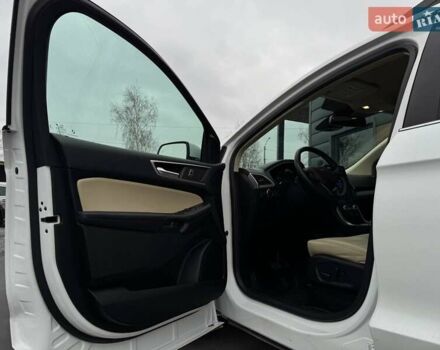 Білий Форд Едж, об'ємом двигуна 2 л та пробігом 117 тис. км за 19799 $, фото 17 на Automoto.ua