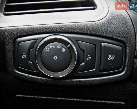 Білий Форд Едж, об'ємом двигуна 2 л та пробігом 125 тис. км за 21000 $, фото 10 на Automoto.ua