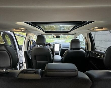 Белый Форд Эдж, объемом двигателя 2 л и пробегом 56 тыс. км за 19899 $, фото 5 на Automoto.ua