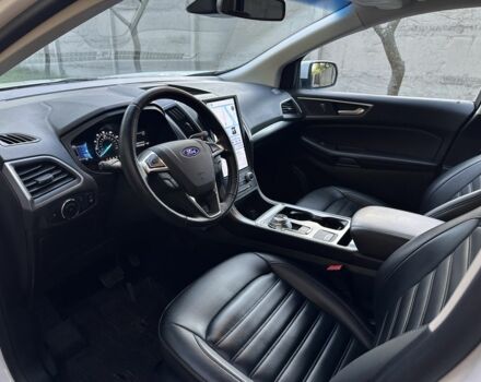 Белый Форд Эдж, объемом двигателя 2 л и пробегом 56 тыс. км за 19899 $, фото 4 на Automoto.ua