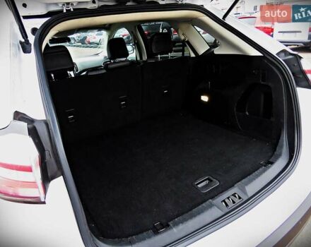 Білий Форд Едж, об'ємом двигуна 2 л та пробігом 125 тис. км за 21000 $, фото 17 на Automoto.ua