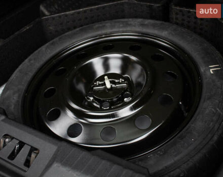 Білий Форд Едж, об'ємом двигуна 2 л та пробігом 39 тис. км за 24200 $, фото 26 на Automoto.ua