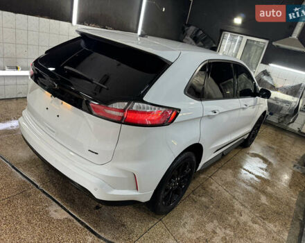 Белый Форд Эдж, объемом двигателя 2 л и пробегом 46 тыс. км за 22800 $, фото 4 на Automoto.ua