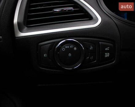 Білий Форд Едж, об'ємом двигуна 2 л та пробігом 39 тис. км за 24200 $, фото 38 на Automoto.ua