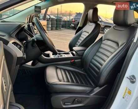 Білий Форд Едж, об'ємом двигуна 2 л та пробігом 35 тис. км за 21700 $, фото 16 на Automoto.ua