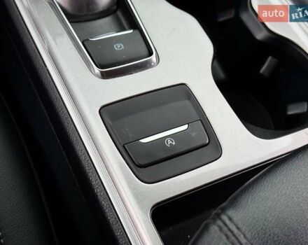 Білий Форд Едж, об'ємом двигуна 2 л та пробігом 19 тис. км за 23800 $, фото 30 на Automoto.ua
