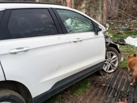 Білий Форд Едж, об'ємом двигуна 3.5 л та пробігом 190 тис. км за 4000 $, фото 1 на Automoto.ua
