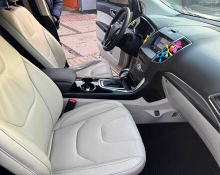 Бежевий Форд Едж, об'ємом двигуна 2 л та пробігом 146 тис. км за 19200 $, фото 6 на Automoto.ua