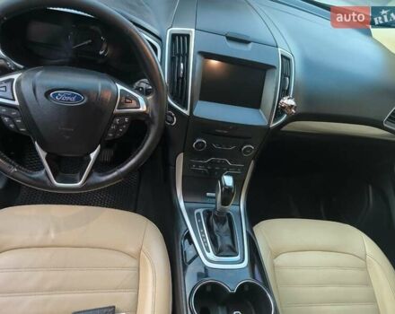 Бежевий Форд Едж, об'ємом двигуна 3.5 л та пробігом 132 тис. км за 15200 $, фото 16 на Automoto.ua