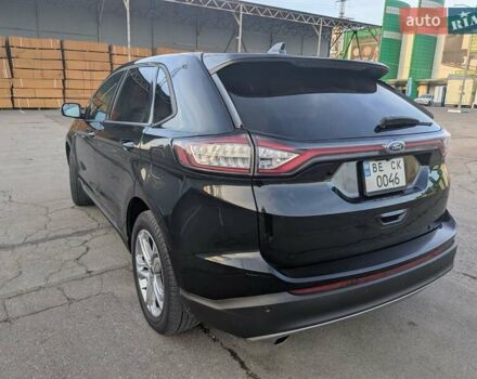 Черный Форд Эдж, объемом двигателя 2 л и пробегом 136 тыс. км за 15000 $, фото 4 на Automoto.ua
