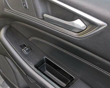 Черный Форд Эдж, объемом двигателя 2 л и пробегом 136 тыс. км за 15000 $, фото 15 на Automoto.ua