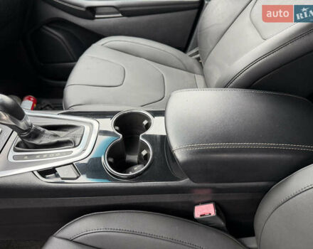 Черный Форд Эдж, объемом двигателя 2 л и пробегом 201 тыс. км за 13000 $, фото 14 на Automoto.ua