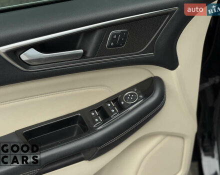 Черный Форд Эдж, объемом двигателя 2 л и пробегом 182 тыс. км за 20500 $, фото 16 на Automoto.ua