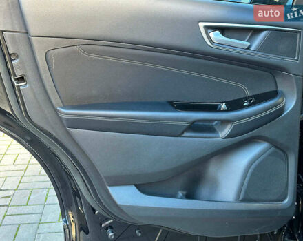 Чорний Форд Едж, об'ємом двигуна 2 л та пробігом 131 тис. км за 20480 $, фото 16 на Automoto.ua