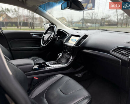 Чорний Форд Едж, об'ємом двигуна 2 л та пробігом 183 тис. км за 18500 $, фото 13 на Automoto.ua