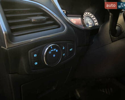 Черный Форд Эдж, объемом двигателя 2 л и пробегом 132 тыс. км за 18900 $, фото 21 на Automoto.ua