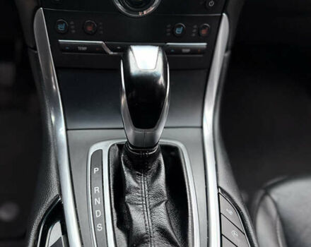 Чорний Форд Едж, об'ємом двигуна 2 л та пробігом 183 тис. км за 18500 $, фото 19 на Automoto.ua