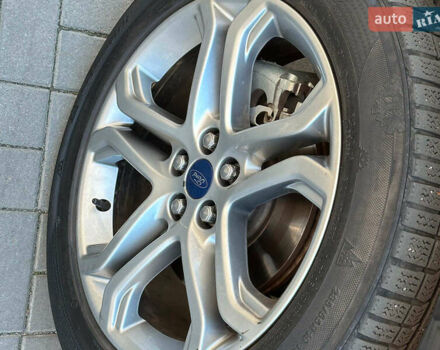 Чорний Форд Едж, об'ємом двигуна 2 л та пробігом 131 тис. км за 20480 $, фото 6 на Automoto.ua