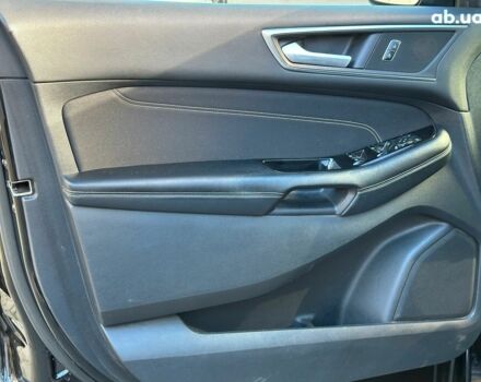 Чорний Форд Едж, об'ємом двигуна 2 л та пробігом 131 тис. км за 20480 $, фото 9 на Automoto.ua