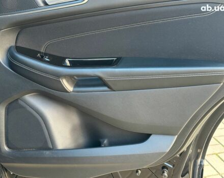 Чорний Форд Едж, об'ємом двигуна 2 л та пробігом 131 тис. км за 20480 $, фото 18 на Automoto.ua