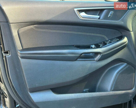 Чорний Форд Едж, об'ємом двигуна 2 л та пробігом 131 тис. км за 20480 $, фото 9 на Automoto.ua