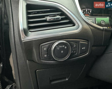 Черный Форд Эдж, объемом двигателя 2 л и пробегом 158 тыс. км за 20900 $, фото 22 на Automoto.ua