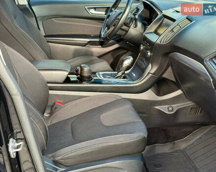 Чорний Форд Едж, об'ємом двигуна 2 л та пробігом 131 тис. км за 20480 $, фото 23 на Automoto.ua