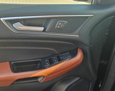 Черный Форд Эдж, объемом двигателя 2 л и пробегом 94 тыс. км за 9700 $, фото 6 на Automoto.ua