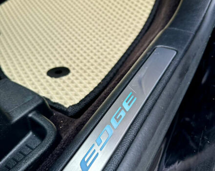 Черный Форд Эдж, объемом двигателя 2 л и пробегом 180 тыс. км за 13999 $, фото 26 на Automoto.ua