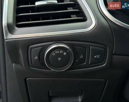 Чорний Форд Едж, об'ємом двигуна 2 л та пробігом 179 тис. км за 16500 $, фото 33 на Automoto.ua