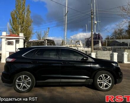 Чорний Форд Едж, об'ємом двигуна 2 л та пробігом 161 тис. км за 19900 $, фото 4 на Automoto.ua