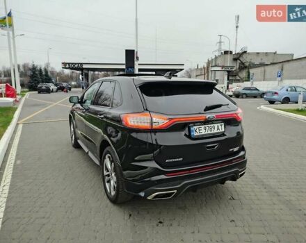 Чорний Форд Едж, об'ємом двигуна 2 л та пробігом 146 тис. км за 17999 $, фото 4 на Automoto.ua