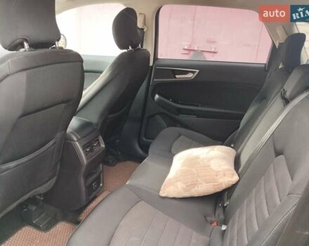 Чорний Форд Едж, об'ємом двигуна 2 л та пробігом 76 тис. км за 17600 $, фото 4 на Automoto.ua