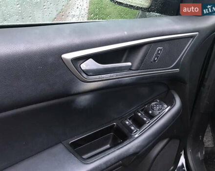 Чорний Форд Едж, об'ємом двигуна 2 л та пробігом 130 тис. км за 12999 $, фото 9 на Automoto.ua