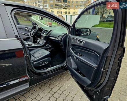 Черный Форд Эдж, объемом двигателя 2 л и пробегом 136 тыс. км за 19700 $, фото 17 на Automoto.ua