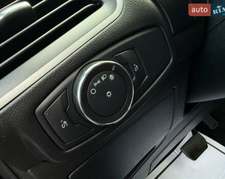 Черный Форд Эдж, объемом двигателя 2 л и пробегом 150 тыс. км за 15950 $, фото 29 на Automoto.ua