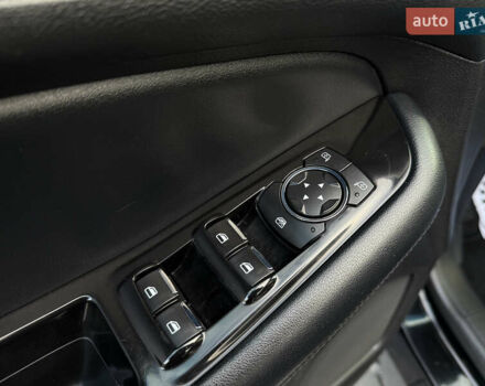 Черный Форд Эдж, объемом двигателя 2 л и пробегом 150 тыс. км за 15950 $, фото 31 на Automoto.ua