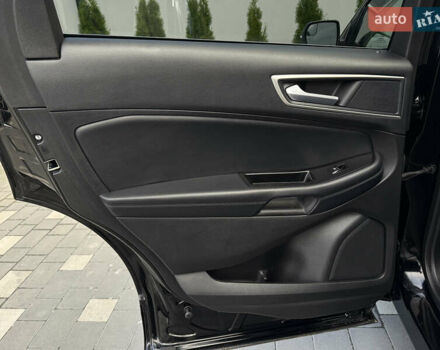 Черный Форд Эдж, объемом двигателя 2 л и пробегом 150 тыс. км за 15950 $, фото 35 на Automoto.ua