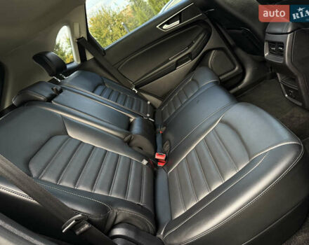 Черный Форд Эдж, объемом двигателя 2 л и пробегом 150 тыс. км за 15950 $, фото 39 на Automoto.ua