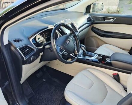 Черный Форд Эдж, объемом двигателя 2 л и пробегом 284 тыс. км за 16000 $, фото 9 на Automoto.ua