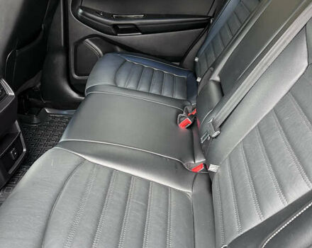 Черный Форд Эдж, объемом двигателя 2 л и пробегом 172 тыс. км за 15300 $, фото 5 на Automoto.ua