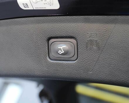 Черный Форд Эдж, объемом двигателя 2 л и пробегом 88 тыс. км за 19700 $, фото 7 на Automoto.ua